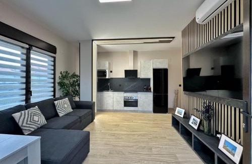 Noja Apartment | Flower Deluxe Bajo con Jardin 6083