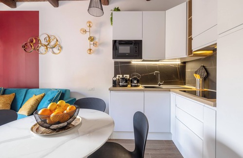 Rione VI Parione Apartment | Flower Terrace – Campo de’ Fiorin- Panoramic terrace in the heart of Rome -