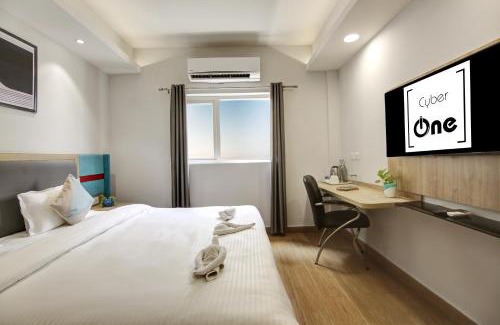 DLF Phase 3 Hotel | FlxHo Cyber One - Hotel And Banquet- DLF Cyber City