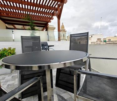 Qormi House | Fly Away Home condo with terrace