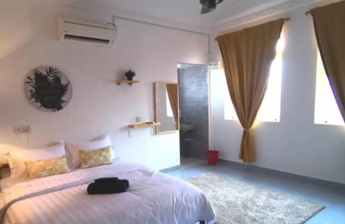 Kampung Padang Midin House | FnR Homestay A (1st Floor)