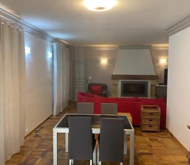 Foix Villa | Foix Villa 150m2 dans très grand parc arboré