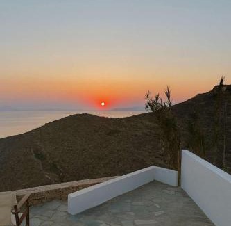 Ano Meria Apartment | Folegandros Galano Hideaway - Moniasma SeaViews