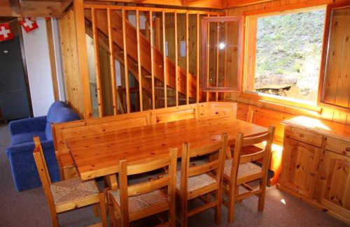 Salins Ski Chalet | Fontannets 001 COSY & MOUNTAIN chalet 10 pers