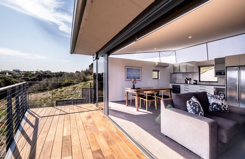 Coles Bay Apartment | Footprints 2