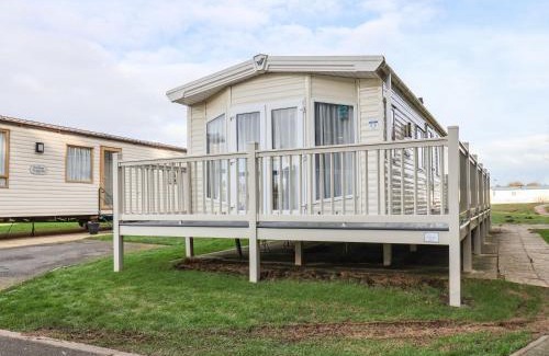 Cayton Bay House | Forest Star