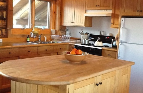 Steamboat Springs Cabin | Forever Views Secluded Mountain Top Log Cabin n 5 m from Stmbt for 30 Day Rental