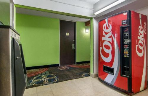 Forsyth Hotel | Forsythia Inn & Suites