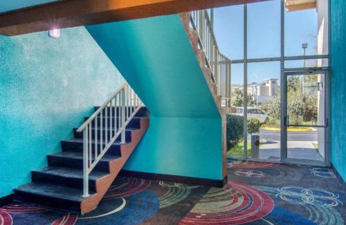 Forsyth Hotel | Forsythia Inn & Suites