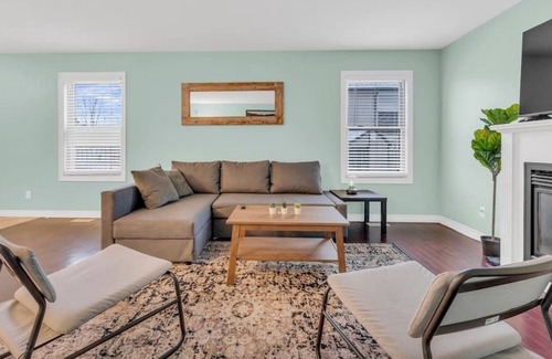Crystal Beach House | Fort Erie Home · 3 Bdrm 2.5 Bth, Near Falls, Crystal Beach, Buffalo