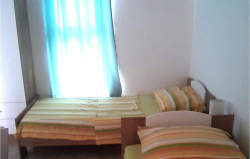 Veliki Drvenik House | Four-Bedroom Holiday Home Drvenik Veliki With Sea View 05