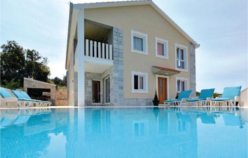 Veliki Drvenik House | Four-Bedroom Holiday Home Drvenik Veliki With Sea View 05