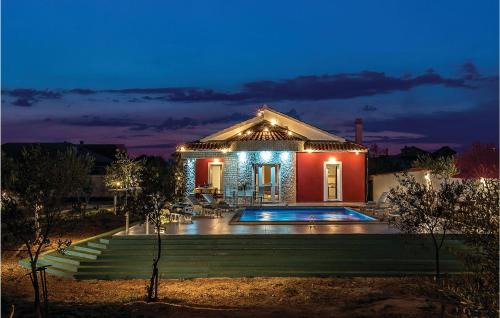 Cista Velika House | Four-Bedroom Holiday Home In Cista Velika