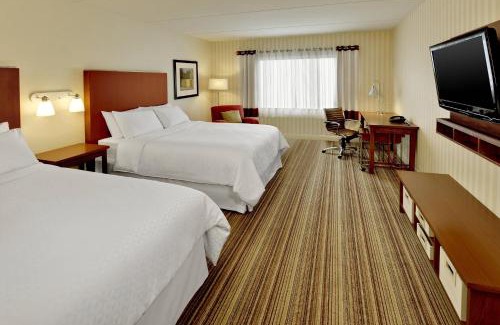 Cambridge Hotel | Four Points by Sheraton Cambridge Kitchener, Ontario