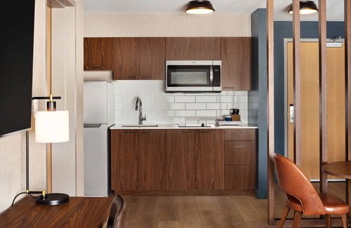 Okanagan-Similkameen Hotel | Four Points by Sheraton Penticton at the Convention Centre