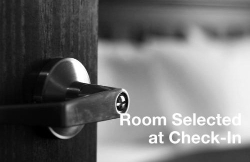Glyfada Hotel | Four Seasons Hotel