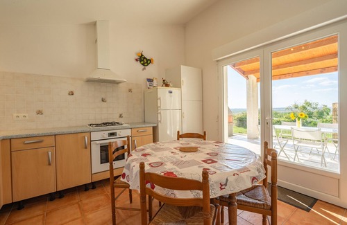 La Gripperie-Saint-Symphorien House | Cottage 'Gite Piscine Intérieure Brouage' with Private Terrace, Shared Garden and Wi-Fi