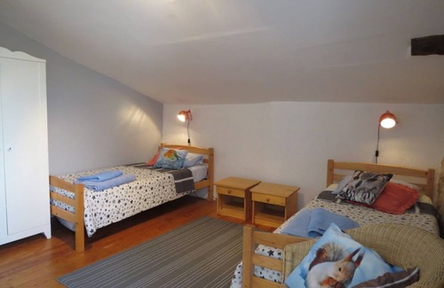 La Rochebeaucourt-et-Argentine Other | Great family fun, something for everyone in peaceful 10 acre setting.