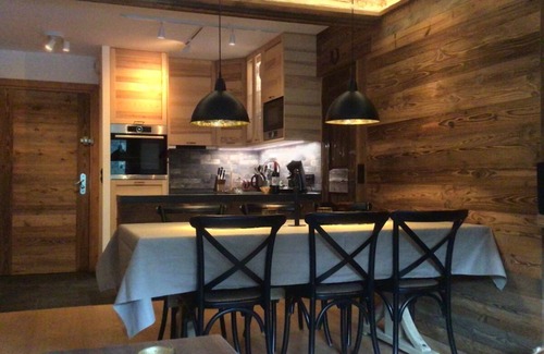 Arc-1950 Apartment | ARC-1950, Luxury 61m2, 2 bed, 2 bath, Mountain view, ski in/out, spa, pool, 5*