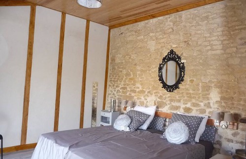 Saint-Georges-les-Baillargeaux House | Charming mini house 2 pers. "M. Seguin's goat" 4 min from Futuroscope