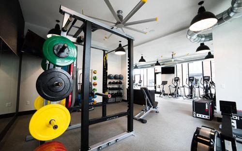 Mile Square Apartment | Free parking Gym & Pool Downtown at CityWay