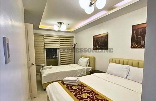 Ermita Night District Hotel | FREE SAUNA & POOL ACCESS PLUS 40 PERCENT LESS PROMO This Month Affordable And Cheapest Deluxe Unit In Manila with Balcony x Near NAIA Airport x Manila Bay x Robinsons Place Ermita x Pgh x Bellagio x UP x Intramuros x Updated 2025 Price Staycation