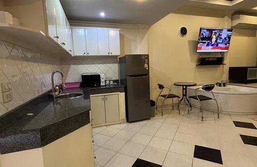 Pratumnak Hill Apartment | Freeway Pattay make you feel as home