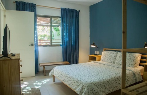 La Veleta Apartment | Fresh and Relax – 1BR Apt + Pool & Garden