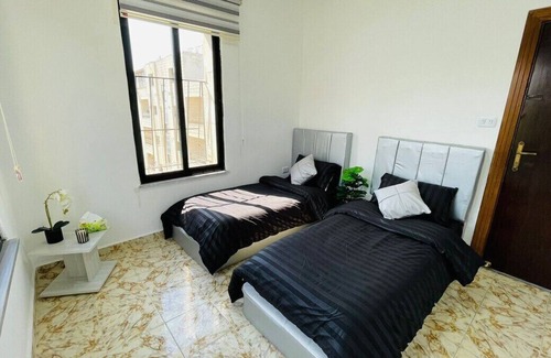 Suwailih Apartment | Fresh Remodel Apt with New AC