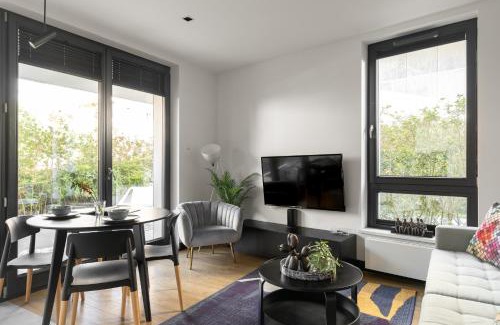 Karlikowo Apartment | Fresh Wave - Luxury Residence Okrzei 21, Terrace & Parking by Lion Apartments Sopot