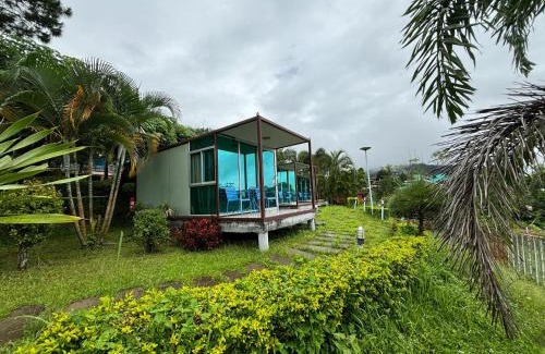 Khao Kho Hotel | FreshBloom View เขาค้อ Green House