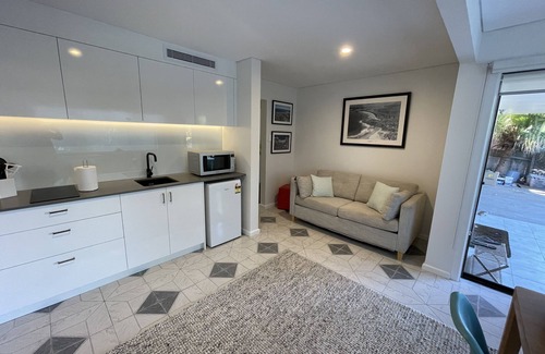 Freshwater Apartment | Freshwater Views Beachside 1 Bedroom Apartment
