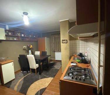 Pitesti Apartment | Friend's House