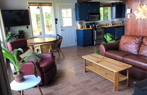 Sainte-Croix Ski Chalet | Friendly cottage, view and access to the river