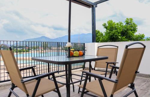 Laguna Villa | Friendly Townhouse Laguna Park