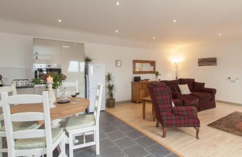 Holsworthy House | Fritillary Cottage