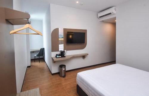 Solo City Centre Hotel | Front One Luxe Hotel Solo