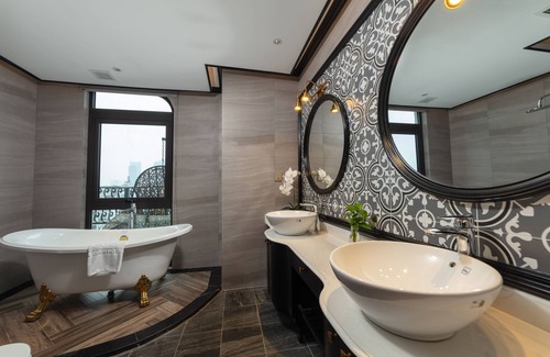 Ba Dinh Hotel | FTE Ba Dinh Hotel