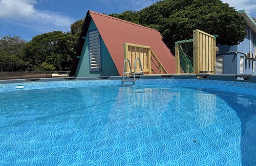 Pole Ojea House | Full Home+Pool With Two separate Studios First Floor+Pool Table 5 min from Beach
