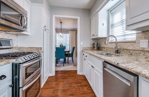Richardson House | Fully Equipped Comfy Home in Charming Neighborhood!
