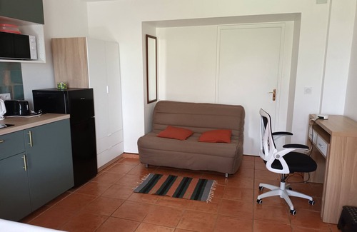Limas Apartment | Fully equipped studio on garden level
