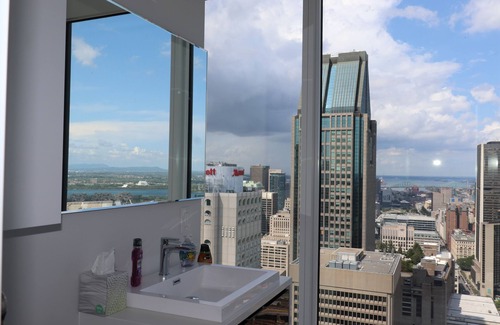 Montreal Apartment | Fully Furnished - 325 SQ Downtown Montreal, Studio