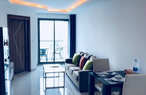 Nong Prue Condo | Fully Furnished Full Pool View 1 BHK Apartment.