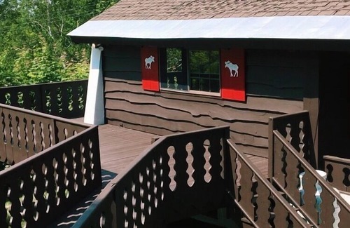 Franconia House | Fully renovated, 2Br, 1 bath, sleeps 4, Mittersill Chalet.