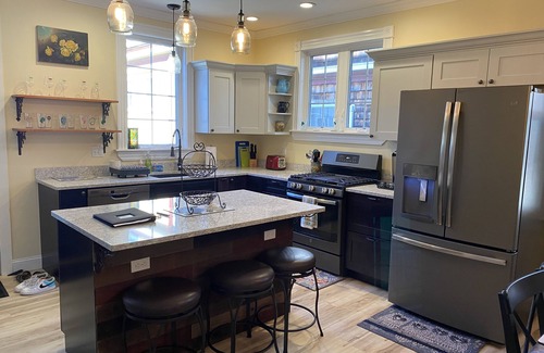 Bar Harbor Cottage | Fully updated home-quiet street right in downtown Bar Harbor-off street parking