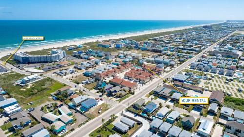 Port Aransas House | Fun 4 Bedroom - Resort Pool Sleeps 12