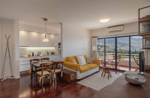 Sao Martinho Apartment | Funchal bay view, Vista Mar I