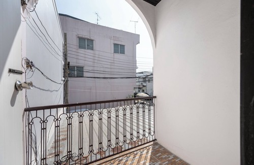 Chom Phon House | Funnd 1 subway Chatuchak market WiFi in marvelous Krung Thep Maha Nakhon