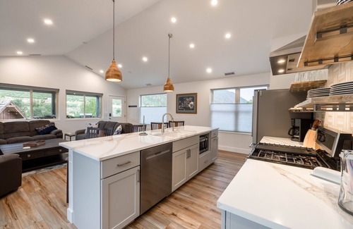 Glenwood Springs House | Funston Suite, Minutes from Downtown Glenwood