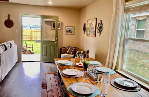 Copperas Cove Apartment | Furnished 3-bed- Townhome in the Hills Near Fort Cavazos